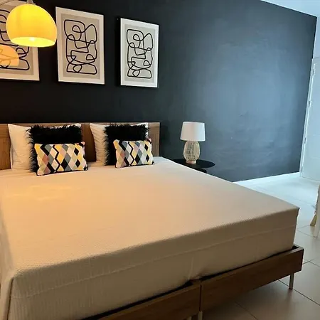 Townhouse 26 In Sliema, Malta