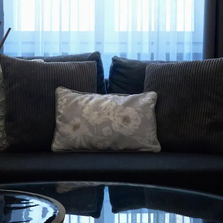 Townhouse 26 In Sliema, Malta *
