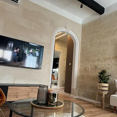 펜션 Townhouse 26 In Sliema, Malta 슬리에마