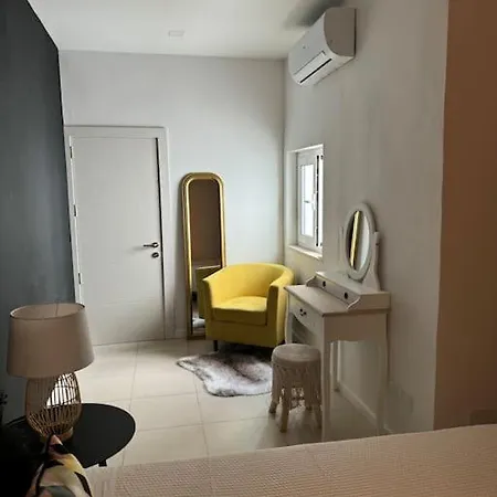 펜션 Townhouse 26 In Sliema, Malta 슬리에마