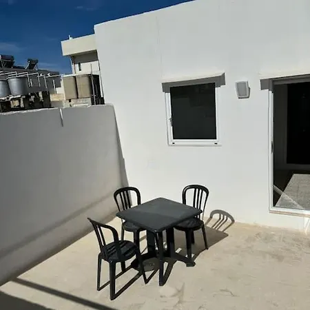 Townhouse 26 In Sliema, Malta