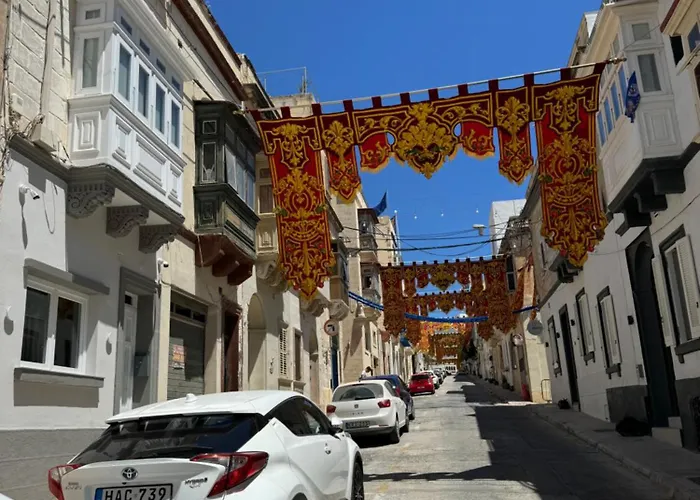 Townhouse 26 In Sliema, Malta *