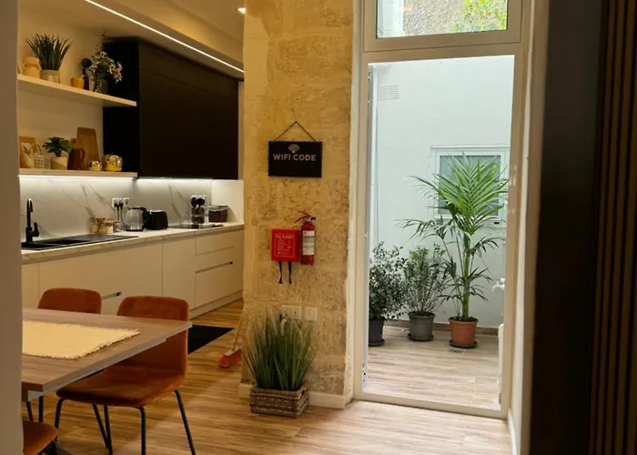 Townhouse 26 In Sliema, Malta Σλιέμα